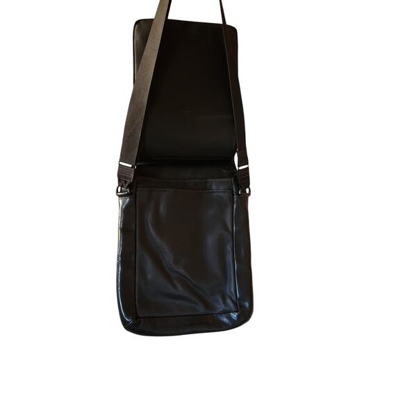 Waterfield San Francisco USA Black  Laptop/iPad Crossbody Satchel Bag - Picture 8 of 10